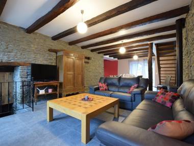 Pretty cottage with billart and 2 bathrooms near Neufchateau