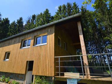 Welcoming Cottage in Hatrival with Terrace Garden and BBQ