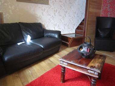 Pleasing Holiday Home in Awenne with Terrace