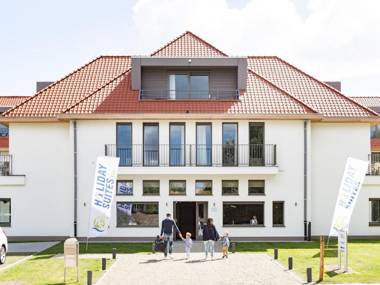 Modern apartment with a microwave located 1 km from the sea