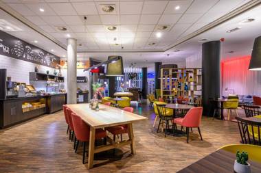 Holiday Inn Express Mechelen City Centre an IHG Hotel