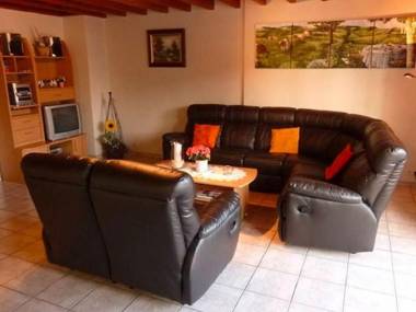 Cozy Cottage in Baugnez Malmedy with Sauna