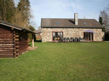 Beautiful Holiday Home in Bevercé with Sauna