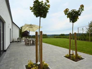 Enticing Holiday Home in Malmedy with Sauna