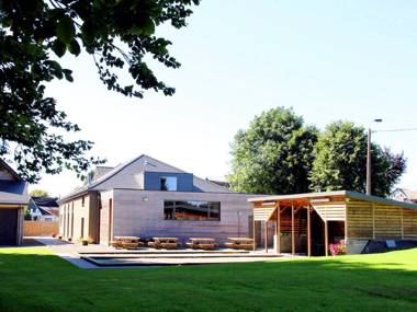 Unique holiday home with pool near park and ski area