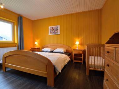 Historic Holiday Home in Malmedy with Garden Terrace BBQ