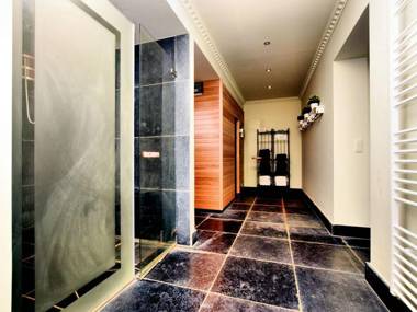 Luxurious Mansion in Houyet with Sauna