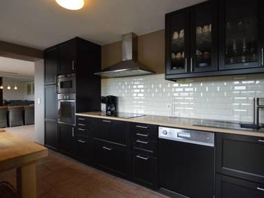 Nice house with swimming pool pleasantly renovated.