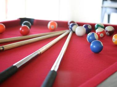 Classy Holiday Home in Martilly with Jacuzzi