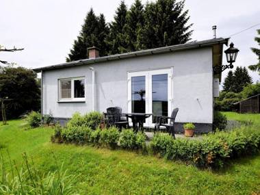 Charming Holiday Home in Gouvy with Jacuzzi