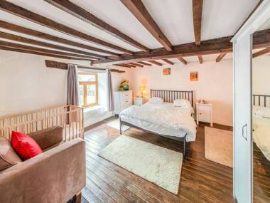 Characteristic and atmospheric semi-detached house with WiFi near Luxembourg