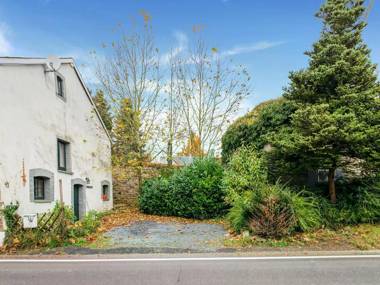 Cosy Holiday Home in Cherain near Forest