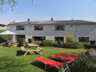 Wonderful Holiday Home in Montleban with Sauna