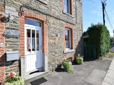 Cozy Holiday Home near the Forest in Bovigny