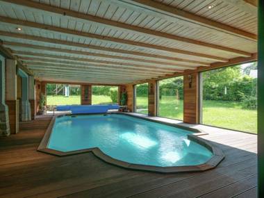 Enchanting holiday home in beautiful surroundings