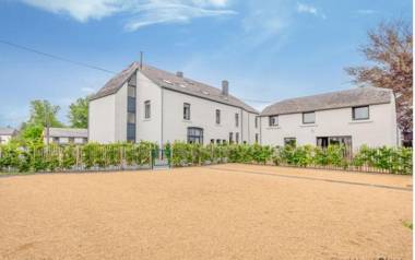 17 bedrooms villa with private pool enclosed garden and wifi at Florenville