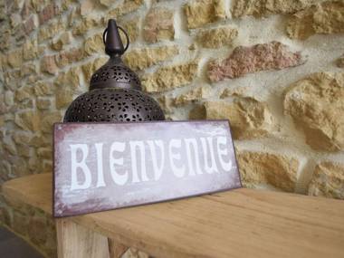 Lavish Holiday Home in Chassepierre with Terrace