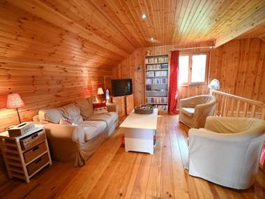 Pleasant detached chalet with sauna near Durbuy