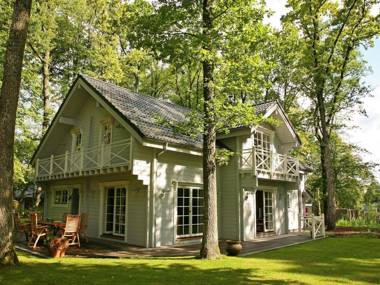 Countryside Chalet in  Bomal sur Ourthe with Sauna Balcony