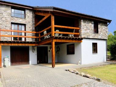 Splendid chalet located near Durbuy