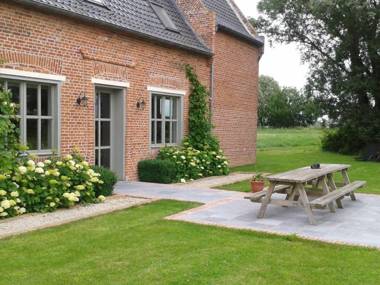 Beautiful mansion with cozy open fireplace nearby the coast