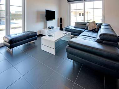 Modern Holiday Home in De Haan with Garden