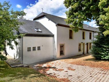 Fine group house with sauna garden and private bathrooms