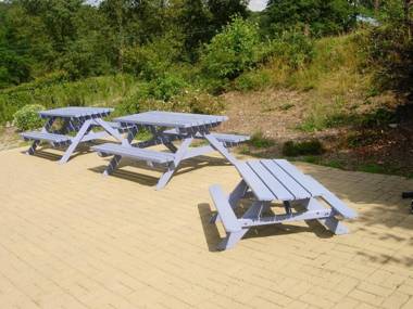 House adjoining mansion for a pleasant stay in the region of Chimay