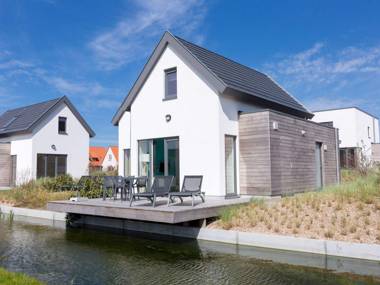 Modern holiday home walking distance from the sea