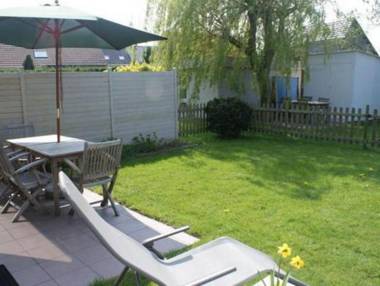 Holiday Home in Bredene Terrace Fenced Garden