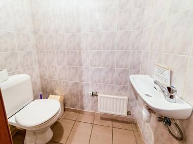 Beautiful Farmhouse in Brisy with Sauna