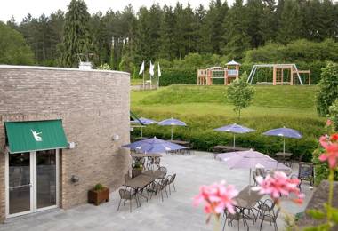 Mont-Des-Pins Domaine de Vacances Vakantiedomein Dennenheuvel