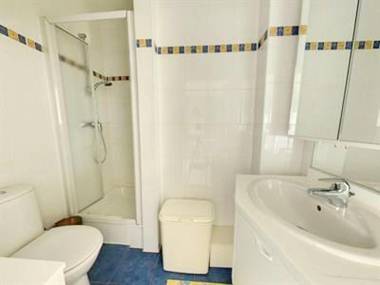 One bedroom appartement at Blankenberge 200 m away from the beach with city view and wifi