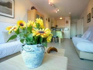 Simplistic Apartment in Blankenberghe near Belgium Pier