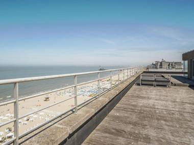 Beautiful penthouse with phenomenal sea view in Blankenberge