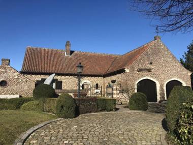 Villa de Poothoeve with Sauna and beautiful garden