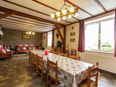 Modern Holiday Home in Bastogne with Garden