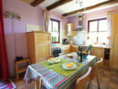 Peaceful Cottage in Ardennes with Private Terrace