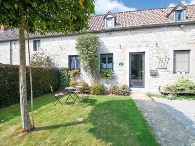 Traditional Cottage in Ardennes with private terrace
