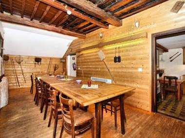 Vibrant Holiday Home in Durbuy with Garden