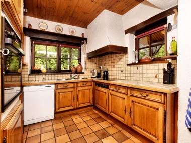 Peaceful Holiday Home in Nonceveux with Swimming Pool BBQ