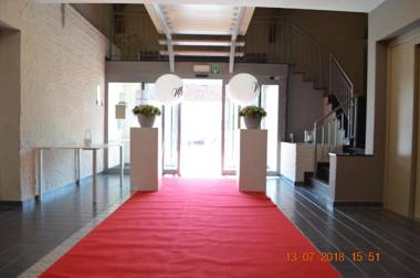 Woestyne Business & Leisure Apartments Cleythil