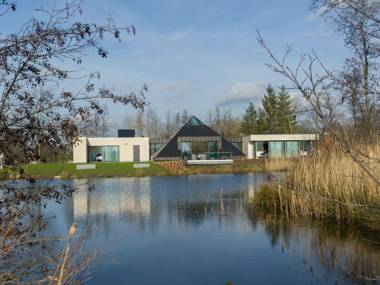 Lovely holiday home Walleken with a pond