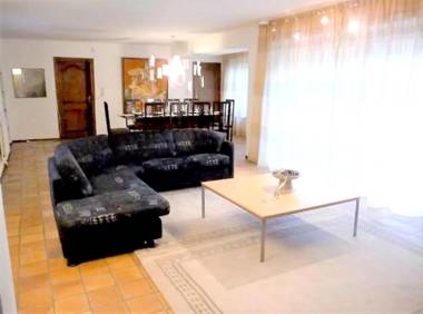 5 bedrooms house with enclosed garden and wifi at Comblain au Pont