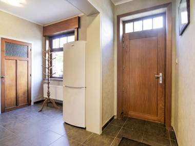 Lovely Holiday Home in Oostvleteren with Garden