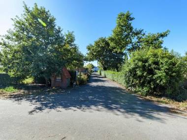 Welcoming countryside farmhouse in Vleteren a drive away from Ypres