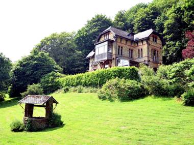 A beautiful Art Nouveau house with an enormous garden.