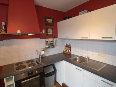 Holiday home for 10 people set in castle grounds dating back to the 18th century