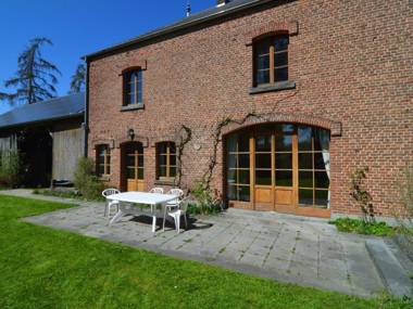 Modern Cottage in Barvaux-Condroz Amidst Meadows