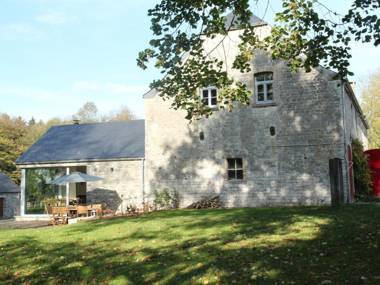 Boutique Holiday Home in Gesves with Swimming Pool